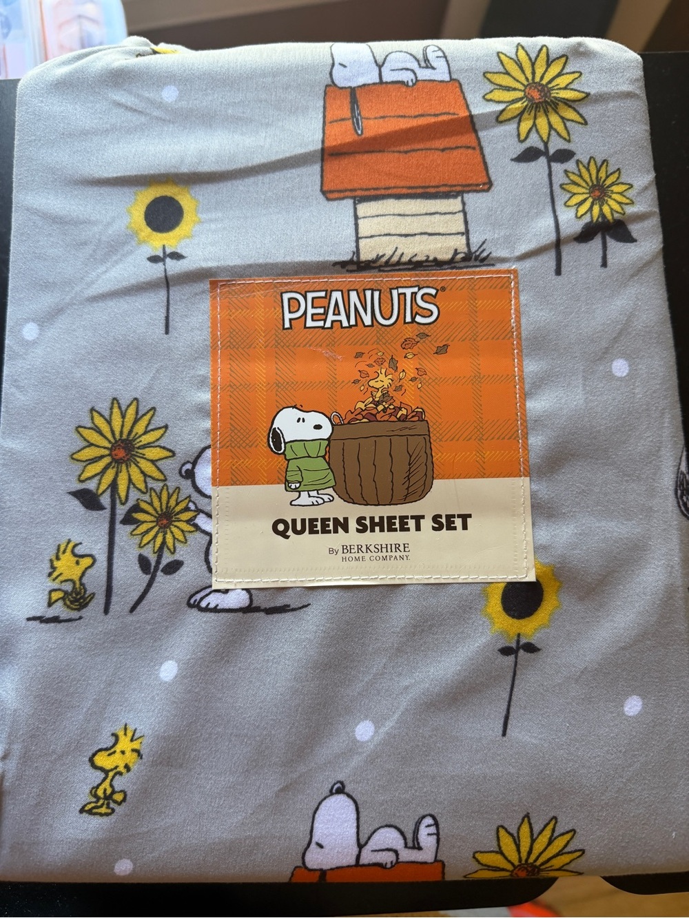 New Peanuts Snoopy Queen Sheet Set 4-Pc Sheets Fall Autumn Sunflowers Woodstock